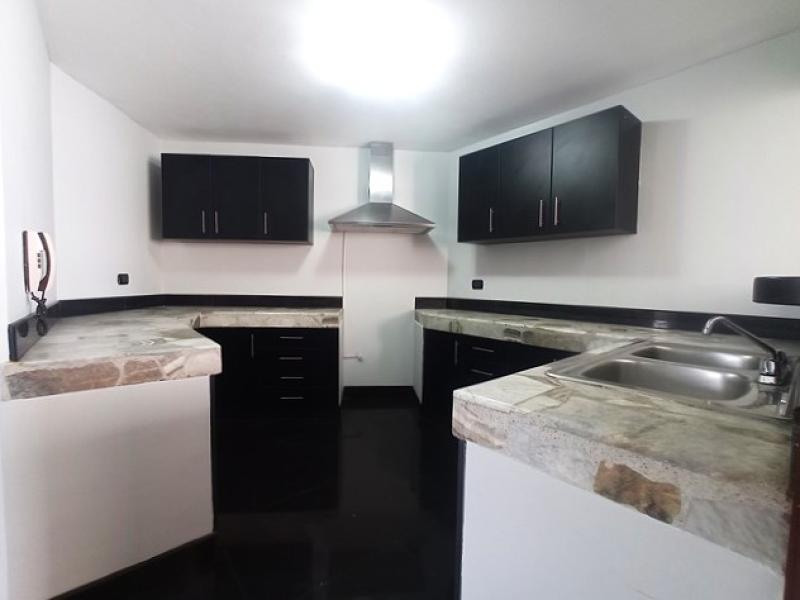Dpto. en Alq. en Malecón Miraflores Vista al Mar y Parque 3 Dorm. A.C. 160 mt. $1,290