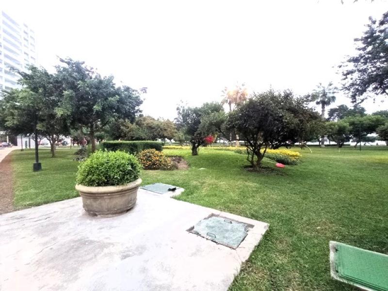 Dpto. en Alq. en Malecón Miraflores Vista al Mar y Parque 3 Dorm. A.C. 160 mt. $1,290