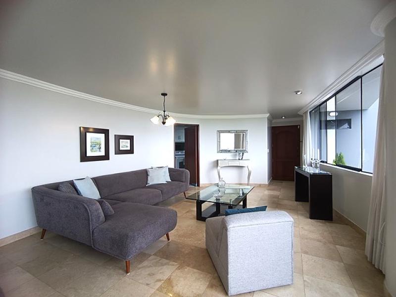 Exclusivo Departamento en Malecon Miraflores Frente al Mar en Venta 3 Dorm. A.C. 184 mt.