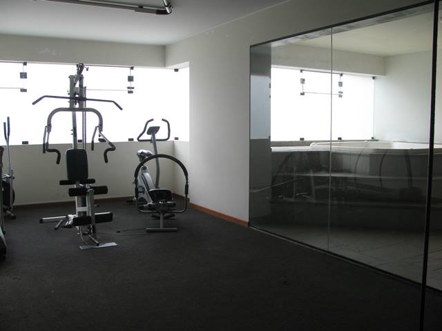 Departamento en Alquiler en San Isidro Frente al Golf 4 Dormitorios $3,000 A.C. 320 mt.