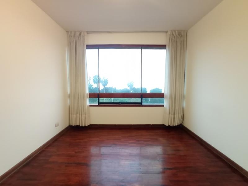 Dpto. en Alq. en Malecón Miraflores Vista al Mar y Parque 3 Dorm. A.C. 160 mt. $1,290