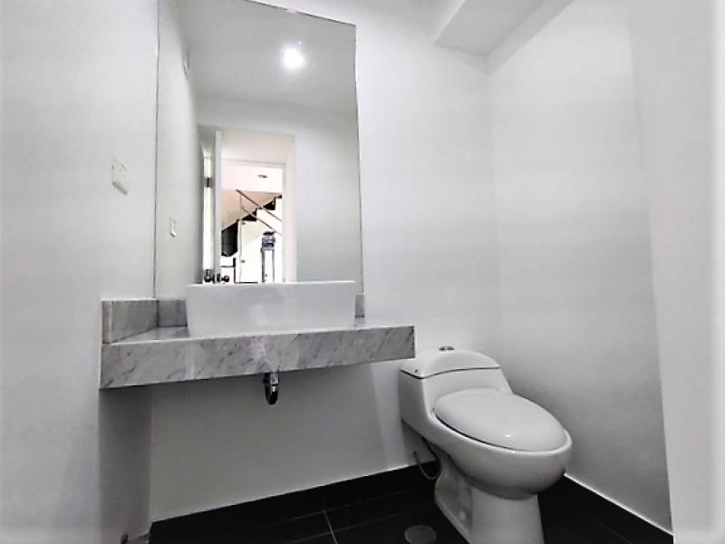 Exclusivo Dpto. en Venta Miraflores de Lujo 2 Dormitorios $270,000 A.C. 100 mt.