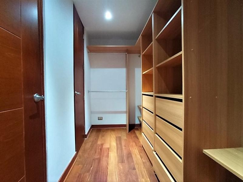 Pent-house Dúplex en Alquiler Zona Exclusiva San Isidro 4 Dormitorios $5,500 A.C. 410 mt.