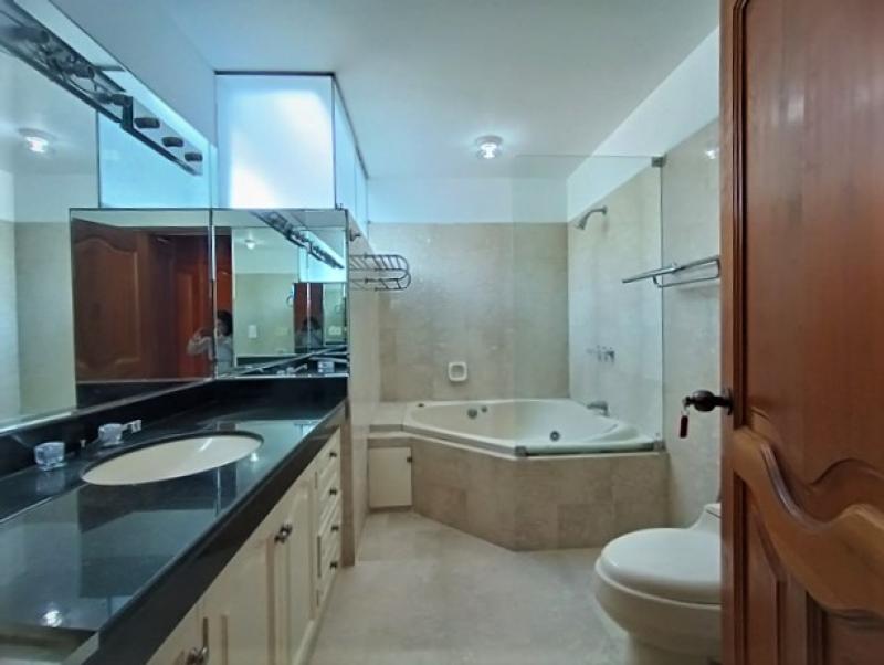 Dpto. en Venta CHACARILLA  Surco Zona Exclusiva 3 Dorm. A.C. 214.40 $350,000