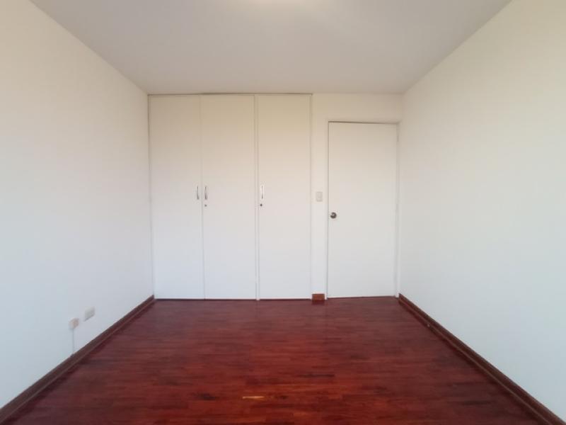 Dpto. en Alq. en Malecón Miraflores Vista al Mar y Parque 3 Dorm. A.C. 160 mt. $1,290