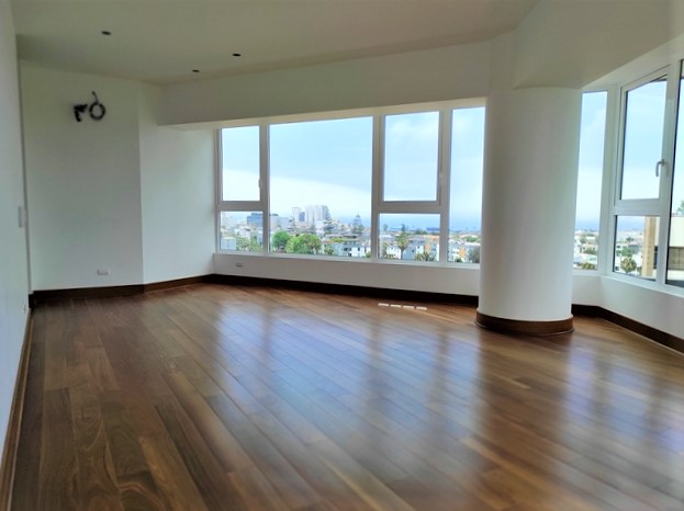 Dpto. en Venta Exclusividad y Elegancia Frente al Golf de San Isidro  A.C. 258 mt.
