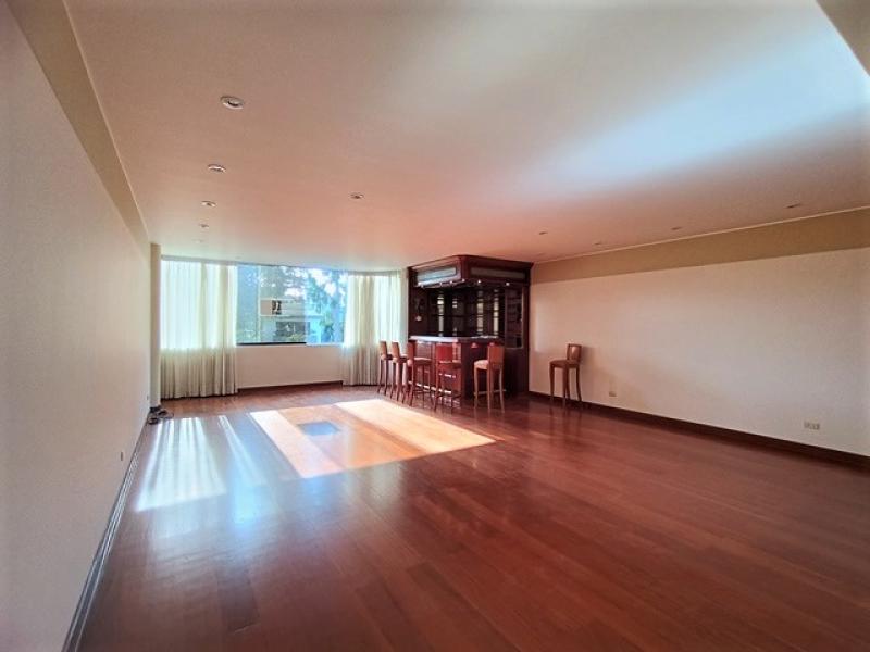 Dpto. en Alq. CHACARILLA - Surco Zona Exclusiva 3 Dorm. A.C. 241.40  $1,800