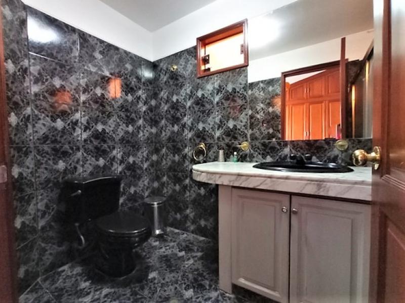 Residencia con Piscina  en Venta en Isla del Sol La Molina $719,000 A.T. 870.35 mt.