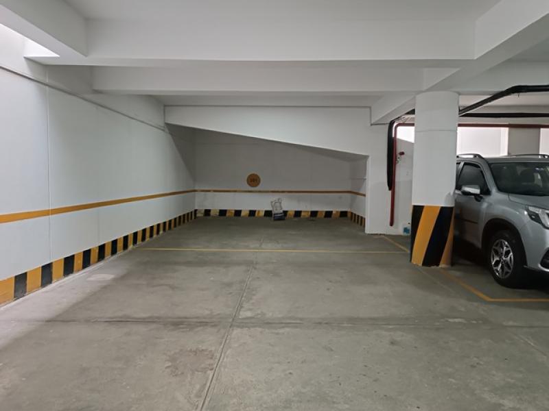 Exclusivo Dpto. Frente al Mar en Malecón Cisneros en Alquiler 3 Dorm. A.C. 198 mt. $2,600