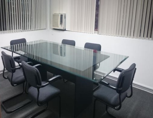 Oficina en Alquiler San Isidro Céntrica Cerca al Centro Financiero 96 mt. $1,200 A.C. 96 m