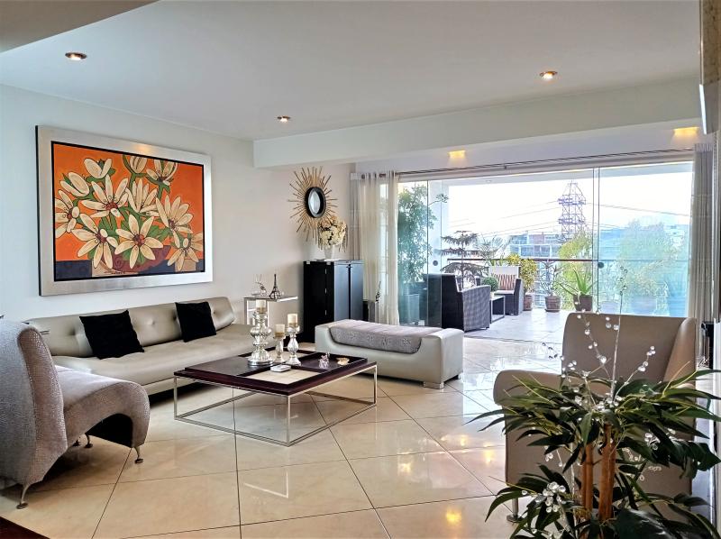 Pent-house Dúplex en Venta San Borja vista al parque 4 dormitorios $435,000 A.O 254 mt.