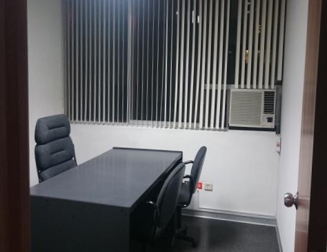Oficina en Alquiler San Isidro Céntrica Cerca al Centro Financiero 96 mt. $1,200 A.C. 96 m