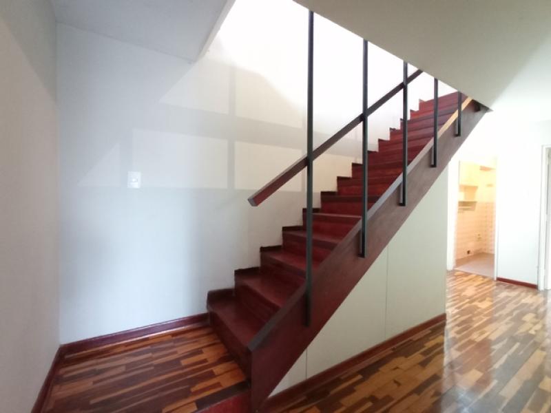 Dúplex Venta en Urb. San Antonio Miraflores 3 Dormitorio $169,000 A.C. 130 mt.