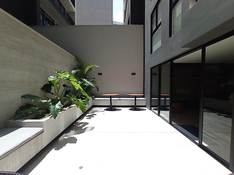 Dpto. en Alquiler en el Corazón Financiero San Isidro 2 Dormitorios $1,000 A.C. 56 mt.