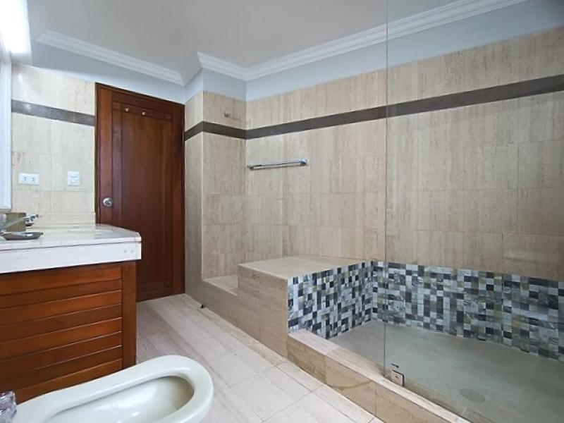 Exclusivo Dpto. Frente al Mar en Malecón Cisneros en Alquiler 3 Dorm. A.C. 198 mt. $2,600