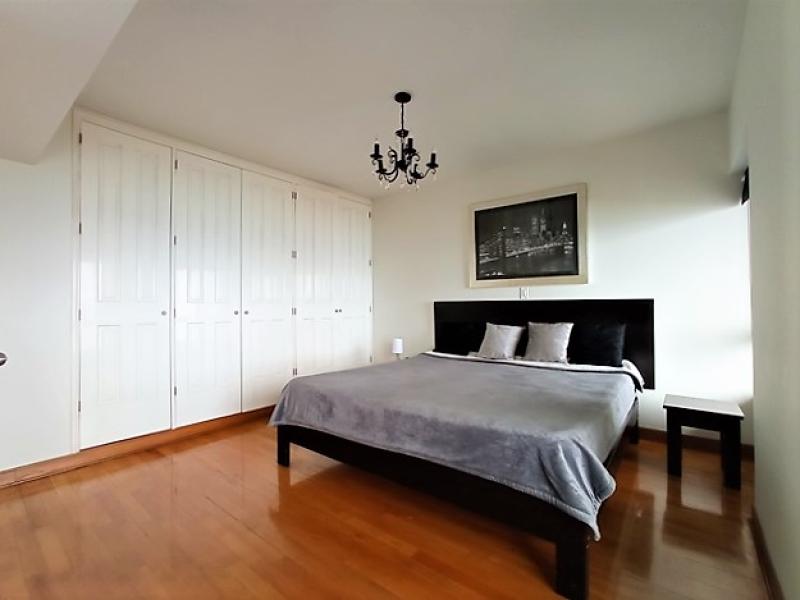 Departamento Dúplex en Alquiler en Miraflores Frente al Mar 2 dormitorios $1,600 A.C. 100