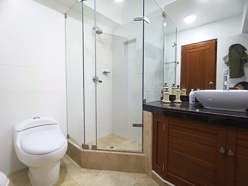 Exclusivo Dpto. Frente al Mar en Malecón Cisneros en Alquiler 3 Dorm. A.C. 198 mt. $2,600