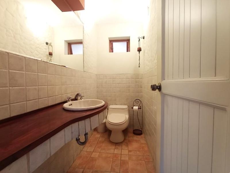 Casa en ALQUILER en Monterrico Surco JARDIN 5 dormitorios A.T. 300 mt. $2,500