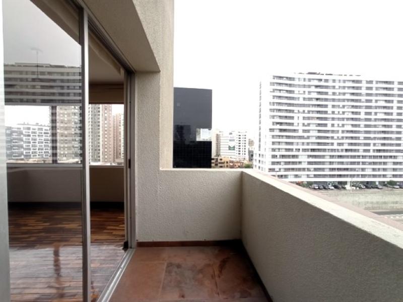 Dúplex Venta en Urb. San Antonio Miraflores 3 Dormitorio $169,000 A.C. 130 mt.