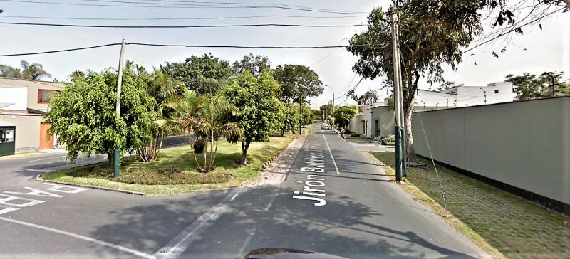 Terreno en Venta en Chacarilla Surco  Parámetros 4 pisos A.T 2,505.82  $3,200,000.00