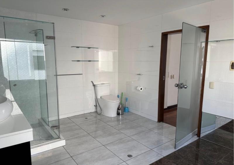 Estupendo Dpto. Triplex en Alquiler en Miraflores Terraza Amplia $2,200 A.O. 360