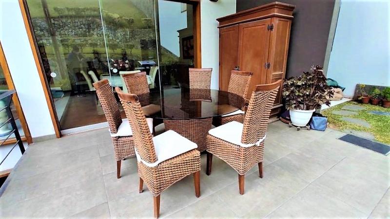Casa en Venta en la Urb. El Corregidor La Molina Piscina 660 mt. de Jardín $1,100,000