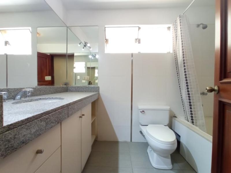 Dpto. en Vta. Zona Exclusiva de Chacarilla Surco 3 Dorm. $369,000 A.C. 198 MT.