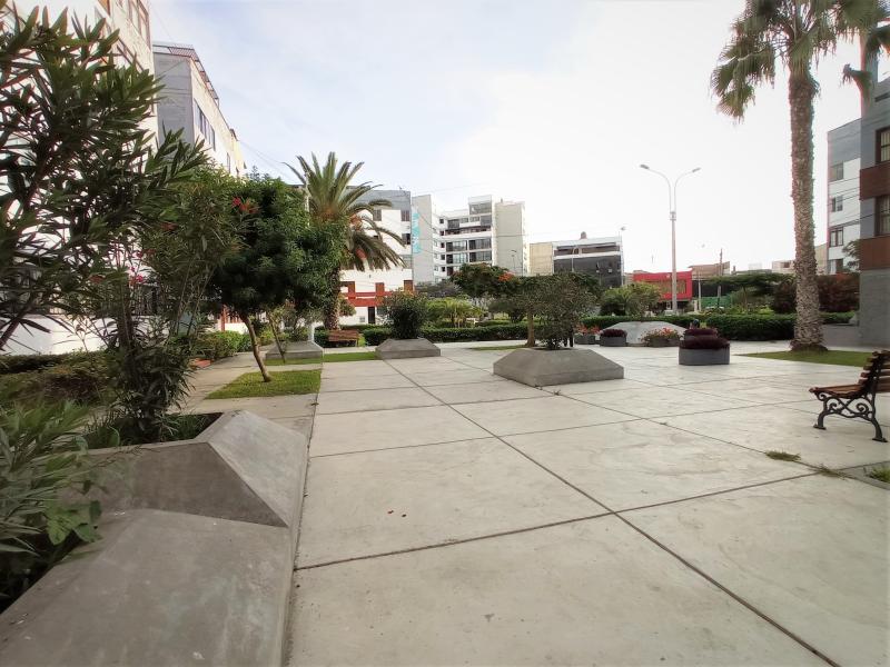 Dpto. 3 Dorm. Vta. Terraza S. Isidro $149,000 2do. Piso Vista a Jardines