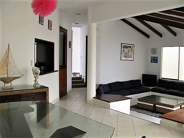 Casa de Playa en Venta Puerto Fiel Cerro Azul En Condominio 4 Dormitorios $290,000