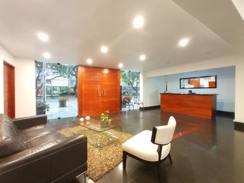 Dpto. en Venta Miraflores áreas Comunes 2 dormitorios + escritorio $210,000 AC. 89 mt.