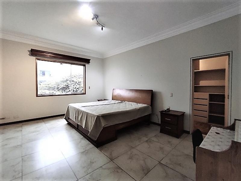 Casa en Alquiler en Zona Exclusiva de San Isidro  4 Dormitorios