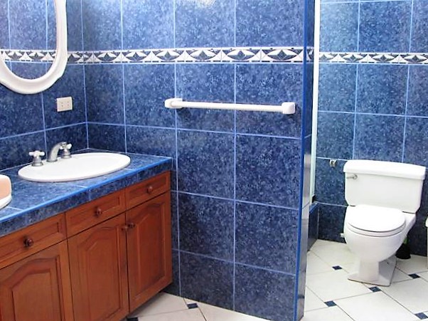 Casa de Playa en Venta Puerto Fiel Cerro Azul En Condominio 4 Dormitorios $290,000