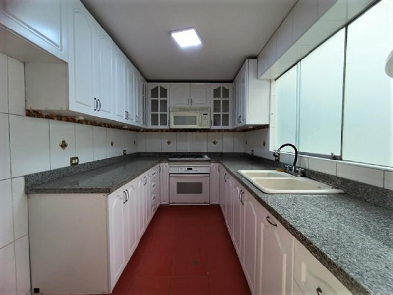 Pen-house Dúplex en Vta. Chacarilla Surco Piscina 4 Dorm. A.O. 290 mt.