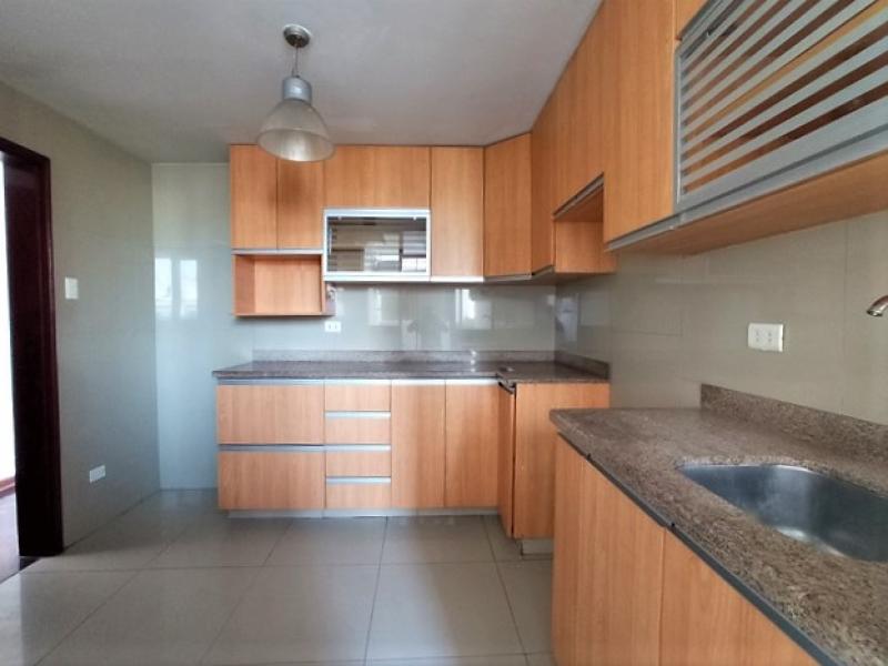 Departamento en Alquiler San Borja Vista Exterior 3 dormitorios $800 A.C. 100 mt.