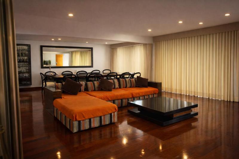 Estupendo Dpto. Triplex en Alquiler en Miraflores Terraza Amplia $2,200 A.O. 360