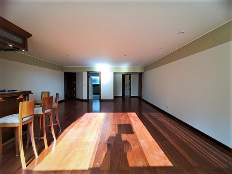 Dpto. en Alq. CHACARILLA - Surco Zona Exclusiva 3 Dorm. A.C. 241.40  $1,800