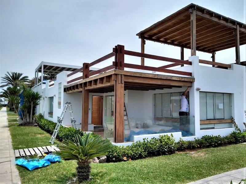 Casa de Playa Venta en Condominio "Playa Bonita" de Asia 4 dormitorio $265,000 A.T 156 mt.