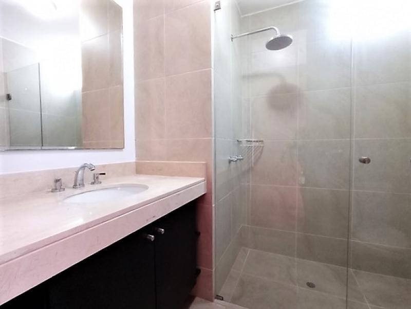 Exclusivo Pent-house Vta. S. Isidro Piscina 4 Dorm. $1,200,000 A.O 500 mt.