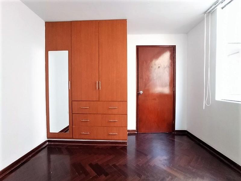 Departamento en Alquiler San Borja Vista Exterior 3 dormitorios $800 A.C. 100 mt.